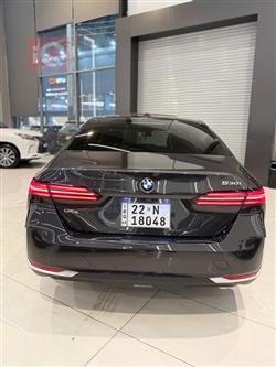 بی ئێم دەبڵیو سیریەس 5